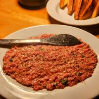 カルネジーオ イースト - 