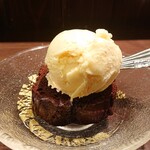 創作和食 青木 - チョコのパウンドケーキとバニラアイス385円