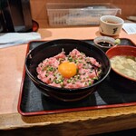 市場食堂 よし - ネギトロ丼