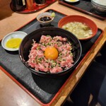 市場食堂 よし - ネギトロ丼