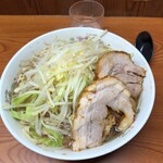 ラーメン二郎 - ラーメン普通盛　コールなし、ニンニクなし