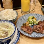 Sumiyaki Gyuutan Higashiyama - 牛タン定食 (ごはん大盛り +¥60)