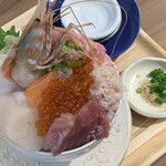 シハチ鮮魚店 - 