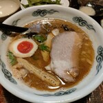 Kushiya Motsuya Bucchigiri - 鶏白湯魚介らぁめん