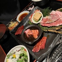 肉匠 牛虎 西中島店 - 