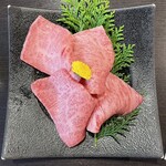 炭焼肉 石田屋。 - 