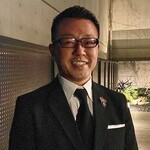 Ji-Cube - 新しく入られたシニアソムリエの吉岡さんに、写真掲載許可をいただきました。
      安心してお酒の相談ができました。
      これからよろしくお願いします。