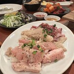 肉や 恵比寿 まる福 - 