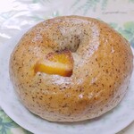 ベーグルおたべ - 紅茶オレンジホワイトチョコ　290円