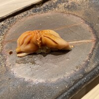 鮨 銀座 おのでら - ●赤貝 ～誕生日の人だけ