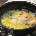 鳥焼き 鬼つね - ニンニクの良い香り