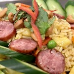 タイ国惣菜屋台料理 ゲウチャイ - パイナップルピラフ