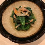 すし山崎 - ほうれん草と桜エビのおひたし