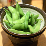 大衆酒場ナツメロ - お通しの枝豆（2人前）
