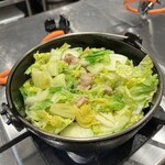 さぶろうべい - シンプルな鶏白菜鍋！