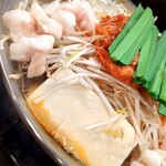 動物園前もつ鍋屋 - 