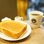 KEY'S CAFE Kawasaki Miyamaedaira - MORNING SET 厚切りシナモントースト (￥550)