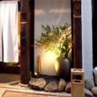 鳥恵 上野広小路店 - 分煙で安心。タバコは外で❗️