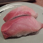 寿司の魚常 - ぶり143円