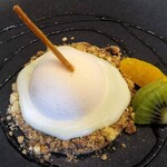 メリ・メロ - ピスタチオのタルトとアーモンド風味のパルフェ