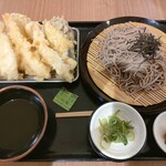 揚げ天まる - 天ざるセットの特上天ぷら