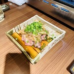 琉 肉、酒、ときどき魚。 - 【地鶏タタキ】