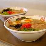 博多だるま - 料理写真:ラーメン玉子入り