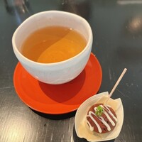 ラ・ボンヌターブル - 