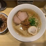 Hakodate Shio Ramen Goryoukaku - らーめん・いか飯