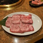 Sumibi Yakiniku Daishougun - 