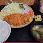 かつら - とんかつ定食 レギュラー 1,100円 全景