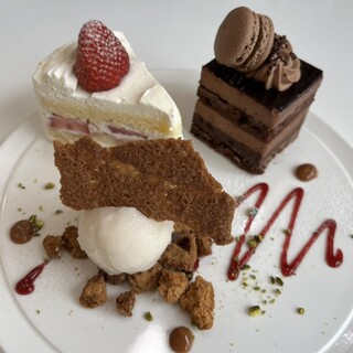 カフェ・ド・シナモニ_0