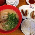 長浜ラーメン博多屋 - 長浜ラーメンAセット