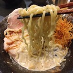 Tai tammen semmonten dakishimetai - 平打ち縮れ麺