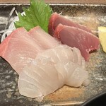 魚っつ!! 俺ん家 - 地魚の刺身