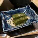 麻婆豆腐 熊 - キュウリ