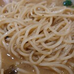 Niboshi Seimenjo - やや細めのストレート麺