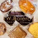 ドゥブルベ・ボレロ 大阪本町店 - 左上から時計回りに、フィナンシェ・オ・マロン、マドレーヌ、キャトル・カール、パン・デピス、フロランタン。