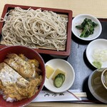 楓庵 - 料理写真:丼とモリのセット