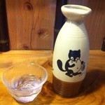 老舗居酒屋 ガクさん - 日本酒2合　常温( ｀ー´)ノ430円
