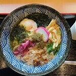 麺屋 武一 - トッピングいっぱい　炙ってるのが焦げ臭いので要らないです　ほっとする優しいスープです^ ^