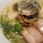 Hakodate Shio Ramen Goryoukaku - ラーメン ＋ かごめ昆布