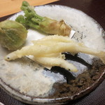 青山　仁 - タラノメ、フキノトウに宍道湖の白魚です。