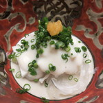 青山　仁 - 白菜の芯の上にフグの白子を裏ごししたものが。