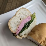 Quebom! SANDWICH STAND - モンタデラのサンドイッチ　断面