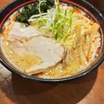 らーめん　円満 - ピリ辛ラーメン