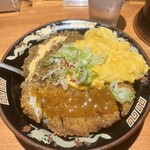 カミナリ飯店 - 坦々オムカツカレー飯