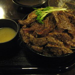 ひだまり庵 本店 - 新ステーキ丼