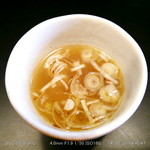 ら～めん　晴々 - 汁なし 担々麺に付いてくるスープ
