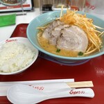 Kurumaya Ramen - 今日は若干スープが少なめ(*´꒳`*)